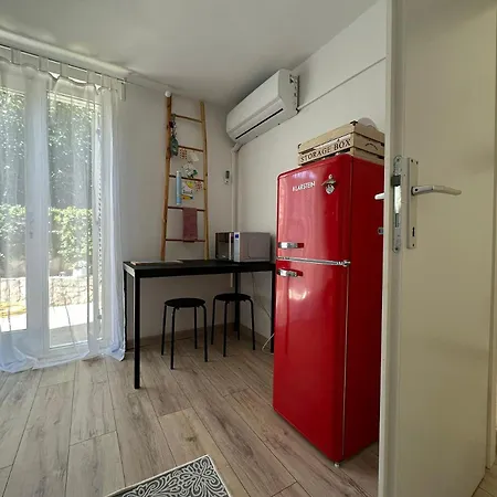 דירה Retro Room-otok Vis Podstrazje